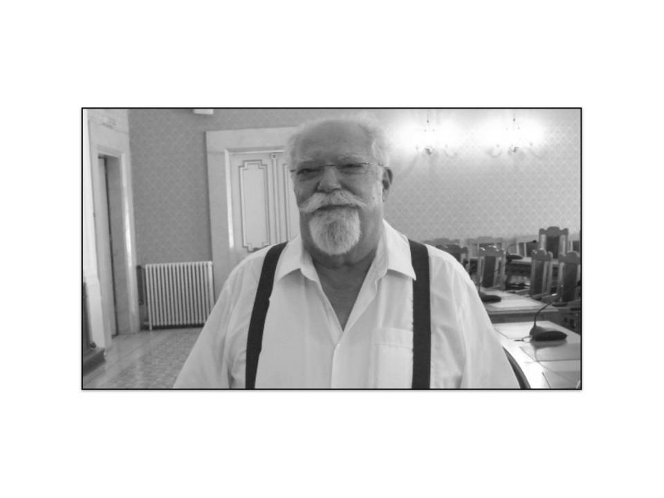 &Pi;&alpha;&rho;&omicron;&upsilon;&sigma;ί&alpha;&sigma;&eta;1
